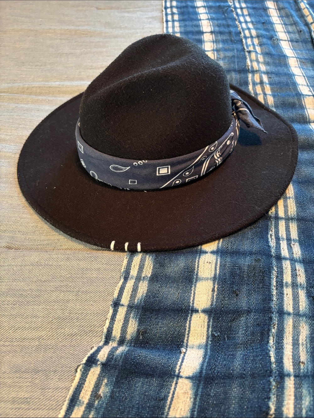 Scoop hat